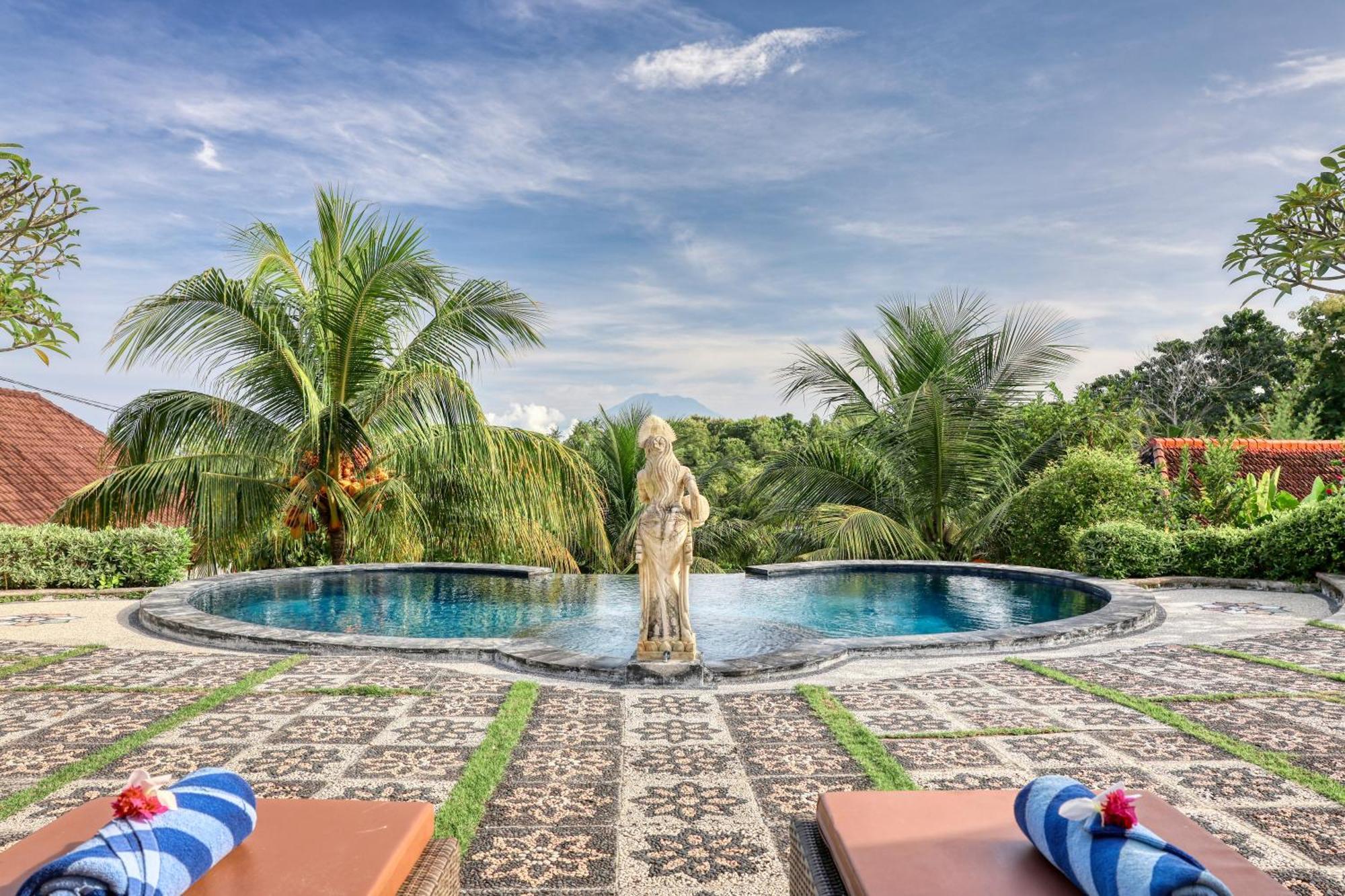 Bagia Bungalows Batumadeg Exterior photo